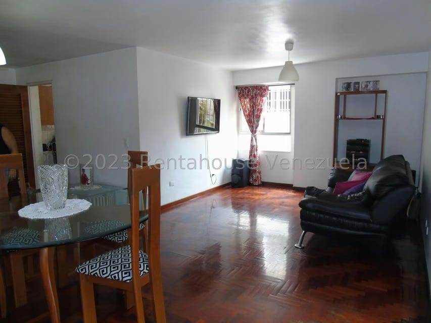 Apartamento (1 Nivel) en Venta en San Bernardino, Distrito Metropolitano - 12