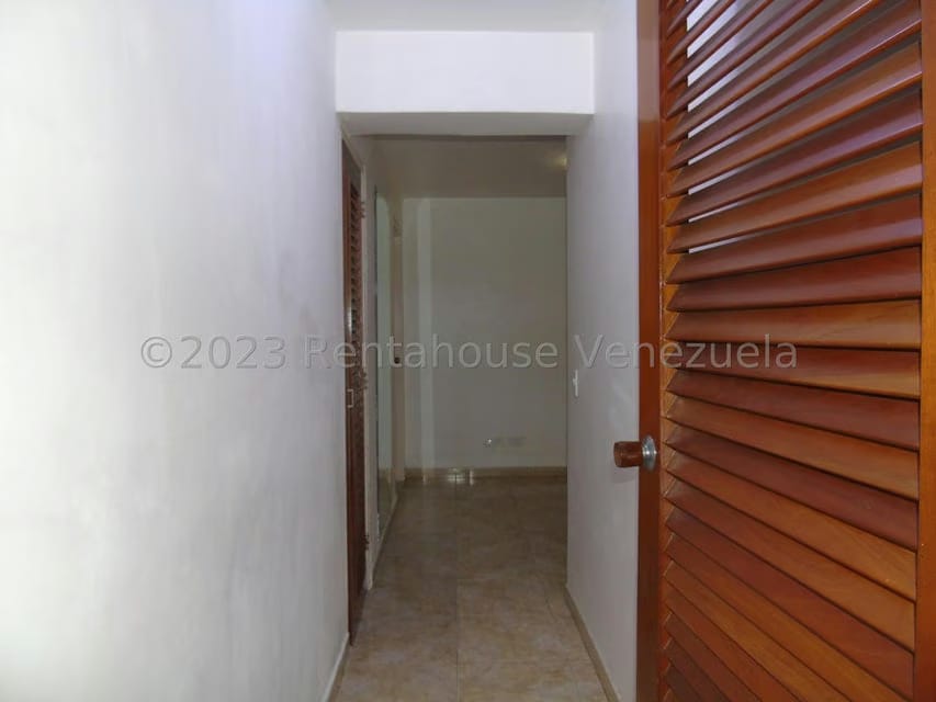 Apartamento (1 Nivel) en Venta en San Bernardino, Distrito Metropolitano - 18