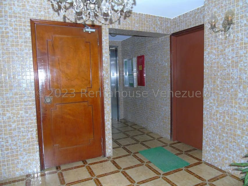 Apartamento (1 Nivel) en Venta en San Bernardino, Distrito Metropolitano - 4