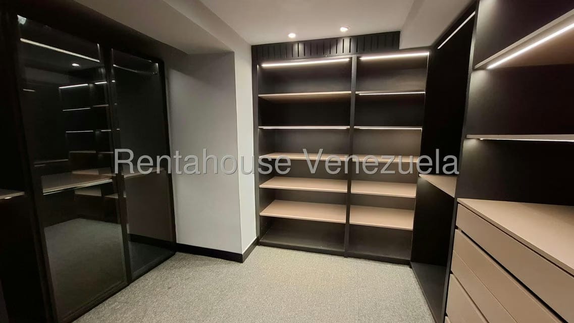 Apartamento (Penthouse) en Venta en El Rosal, Distrito Metropolitano - 32