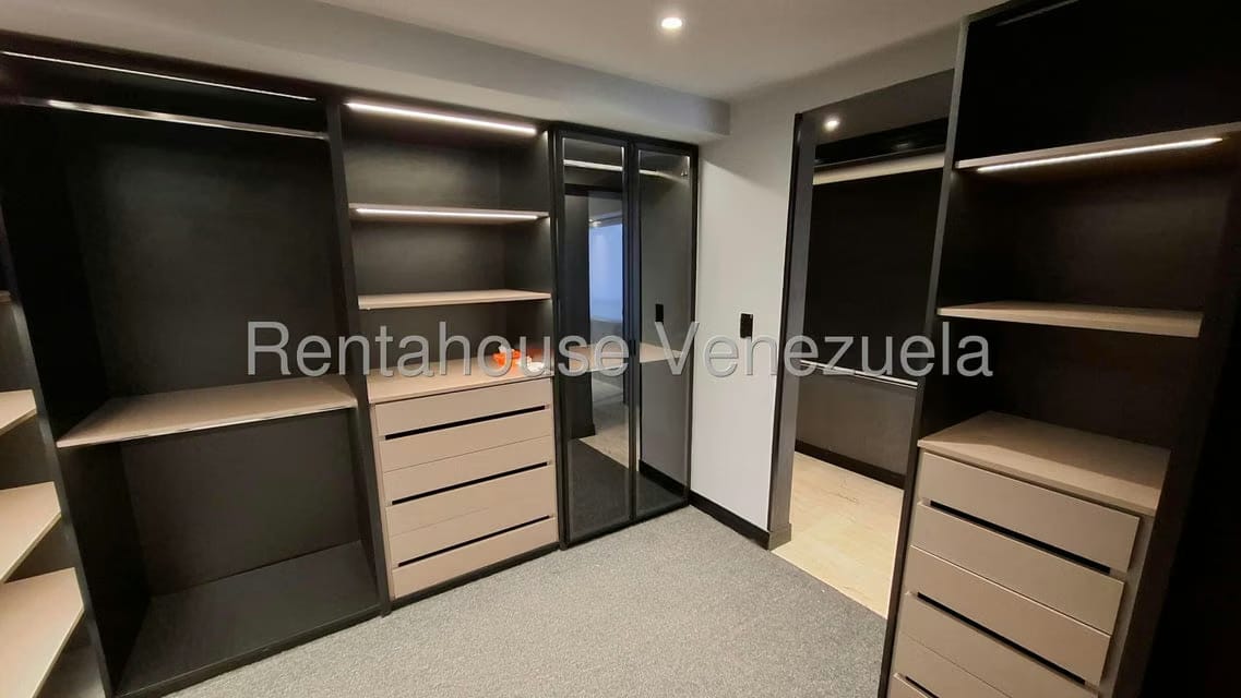 Apartamento (Penthouse) en Venta en El Rosal, Distrito Metropolitano - 33