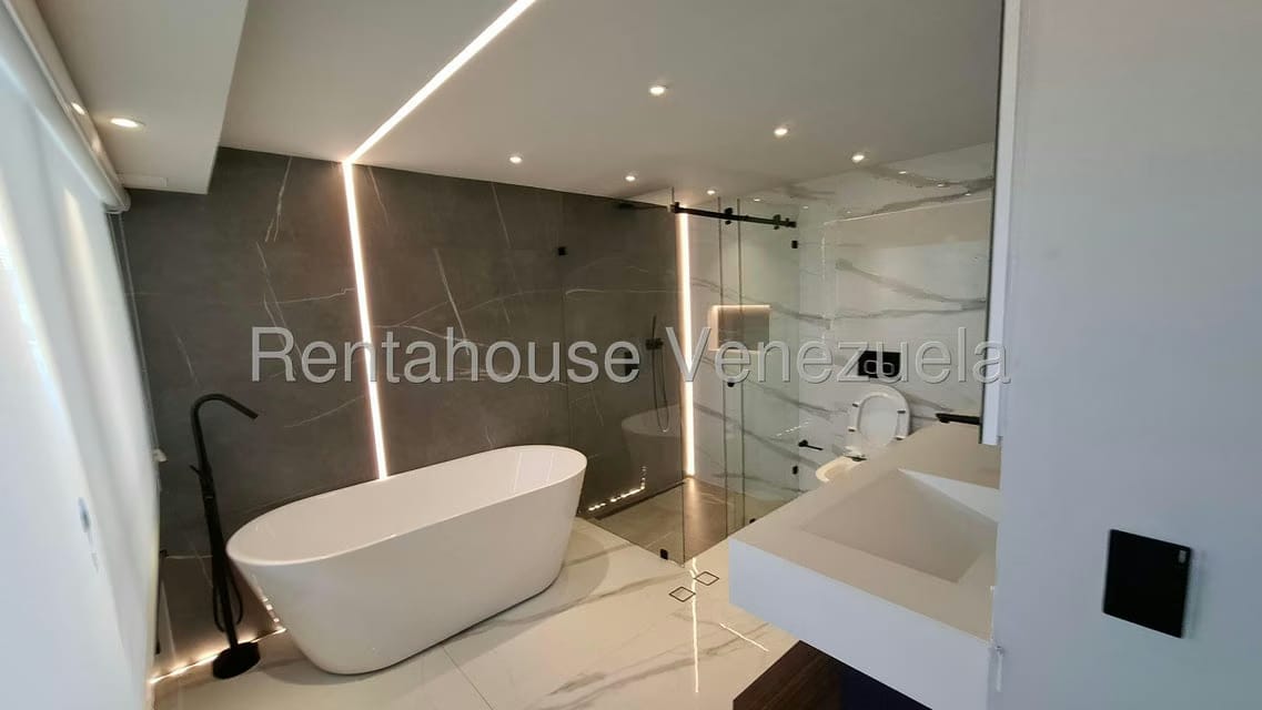 Apartamento (Penthouse) en Venta en El Rosal, Distrito Metropolitano - 36