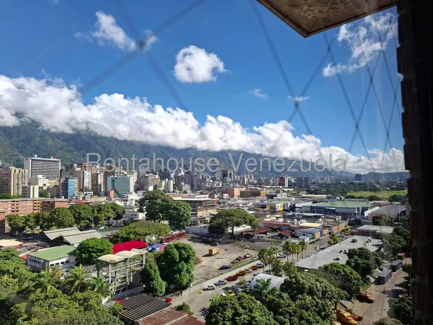 Apartamento (Penthouse) en Venta en El Rosal, Distrito Metropolitano - 41