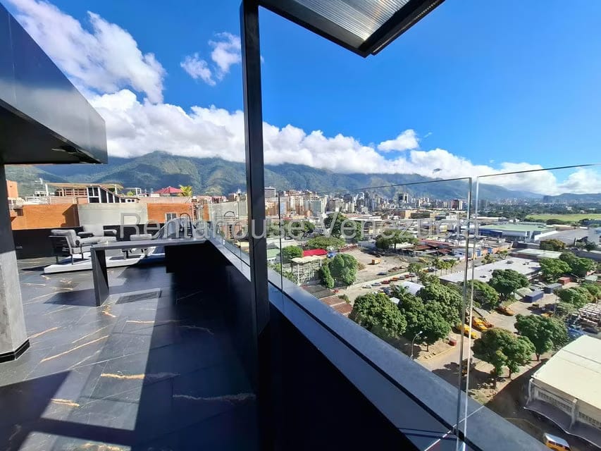 Apartamento (Penthouse) en Venta en El Rosal, Distrito Metropolitano - 76