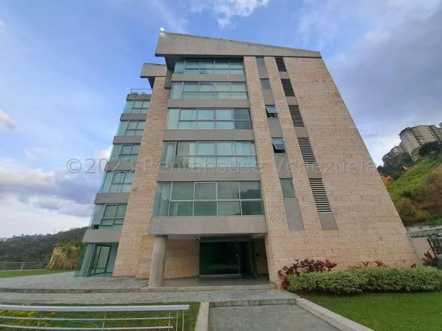 APARTAMENTO EN VENTA – YENNIEF ROJAS