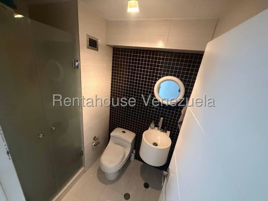 Apartamento (1 Nivel) en Venta en Solar del Hatillo, Distrito Metropolitano - 11