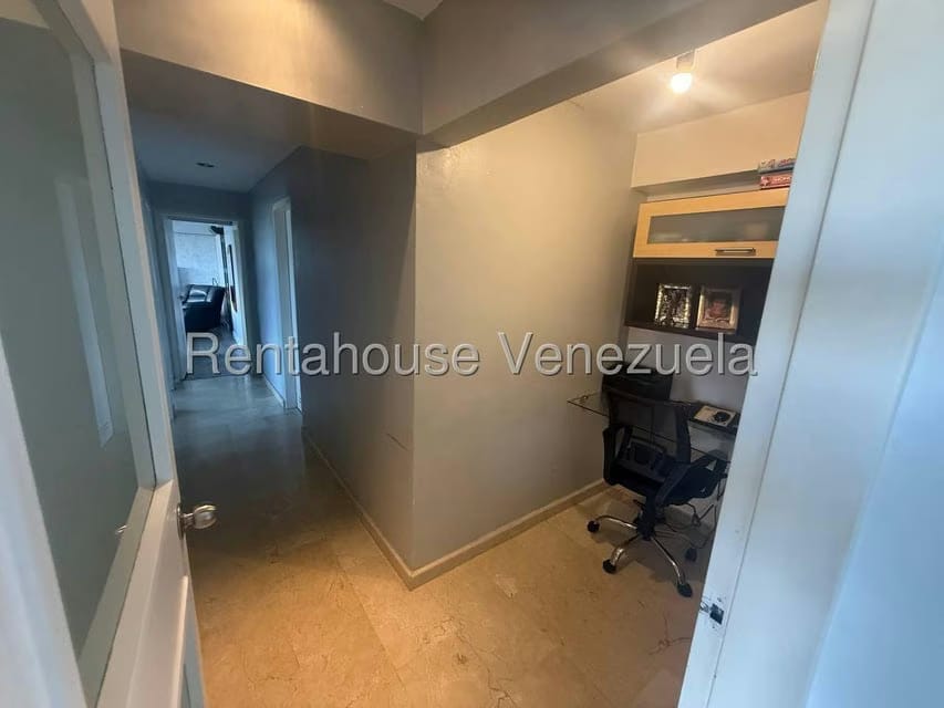 Apartamento (1 Nivel) en Venta en Solar del Hatillo, Distrito Metropolitano - 13
