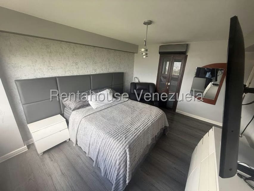 Apartamento (1 Nivel) en Venta en Solar del Hatillo, Distrito Metropolitano - 16