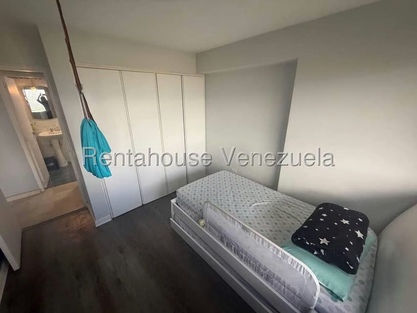 Apartamento (1 Nivel) en Venta en Solar del Hatillo, Distrito Metropolitano - 20
