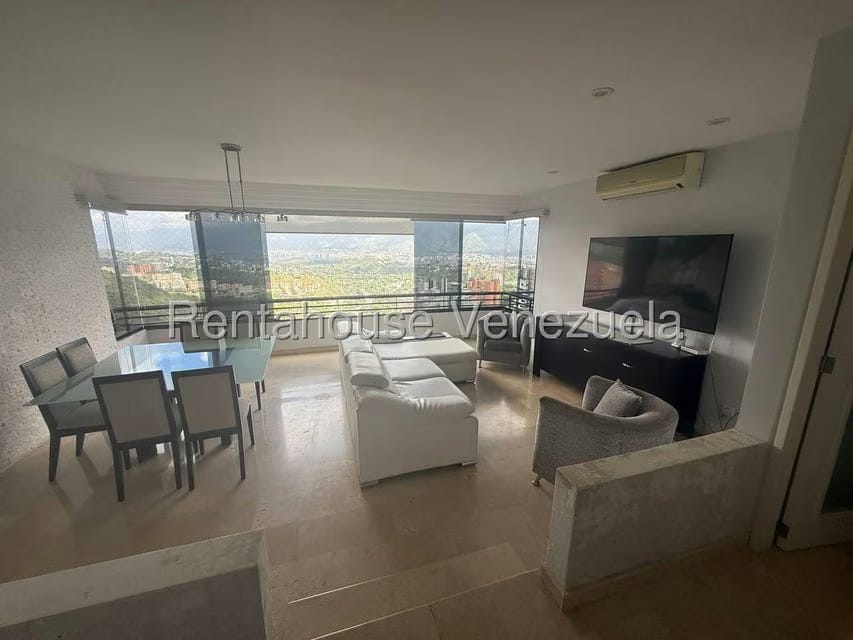 Apartamento (1 Nivel) en Venta en Solar del Hatillo, Distrito Metropolitano - 4