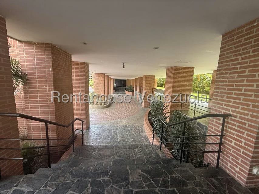 Apartamento (1 Nivel) en Venta en Solar del Hatillo, Distrito Metropolitano - 31