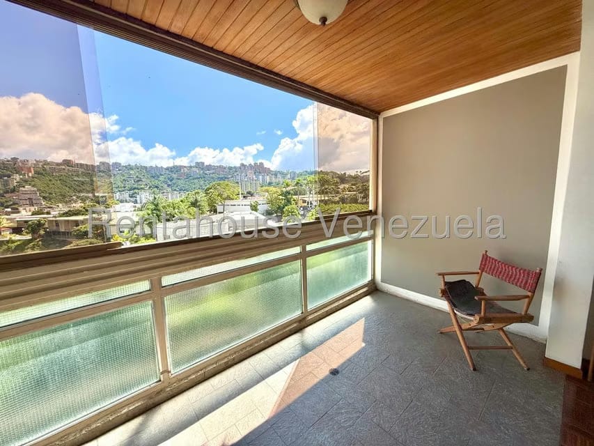 Apartamento (1 Nivel) en Venta en Colinas de Bello Monte, Distrito Metropolitano - 2