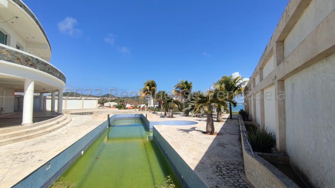 Casa (Multipes Niveles) en Venta en Playa Moreno, Nueva Esparta - 11