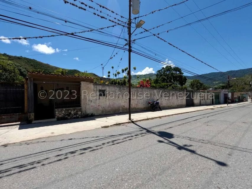 Casa (1 Nivel) en Venta en El Manzano, Lara - 2
