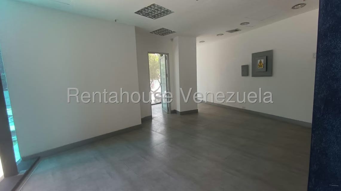 Comercial (Local Comercial) en Alquiler en El Rosal, Distrito Metropolitano - 9