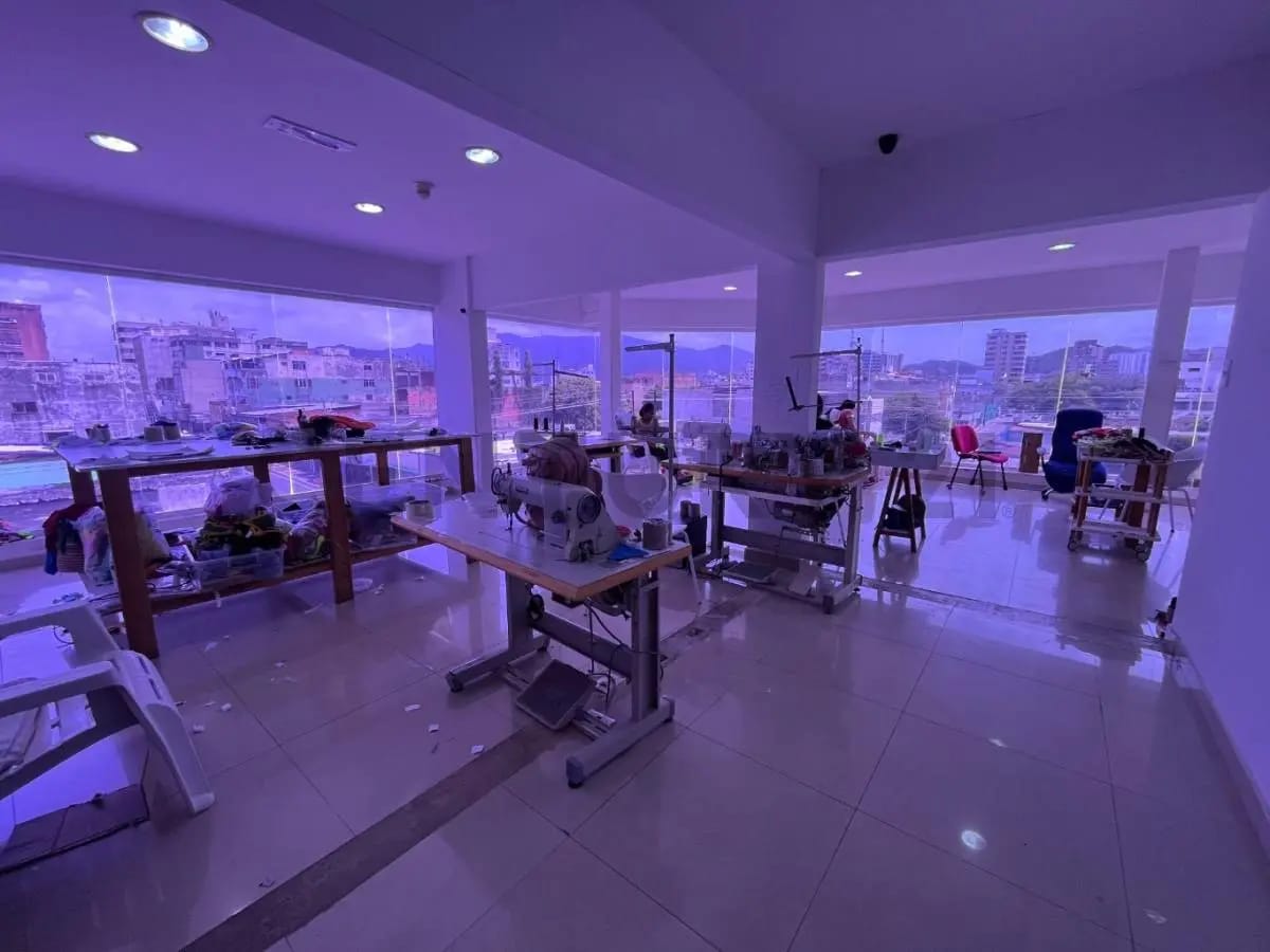 CENTRO EMPRESARIAL EN ALQUILER O VENTA - 3