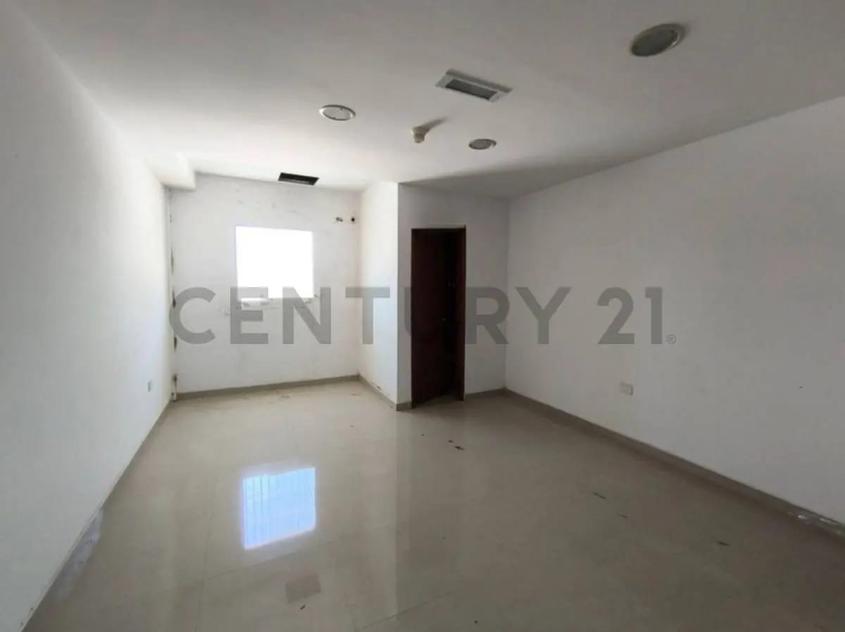 CENTRO EMPRESARIAL EN ALQUILER O VENTA - 9