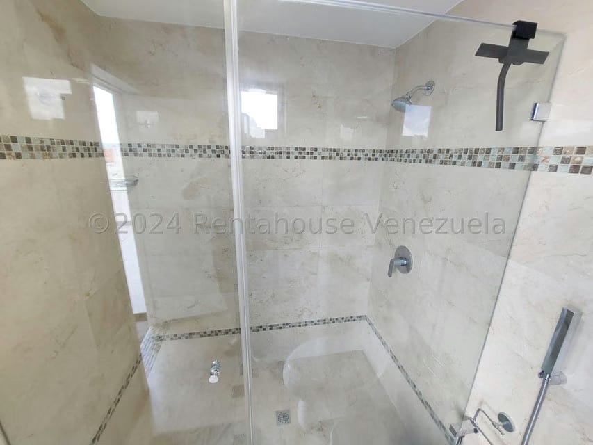 Apartamento (Duplex) en Venta en Buenaventura, Miranda - 23