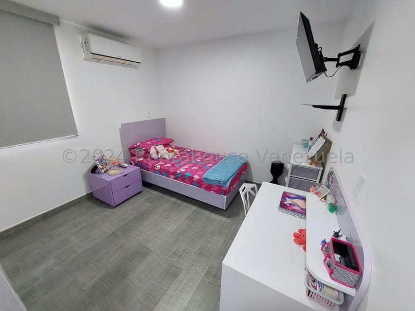 Apartamento (Duplex) en Venta en Buenaventura, Miranda - 24