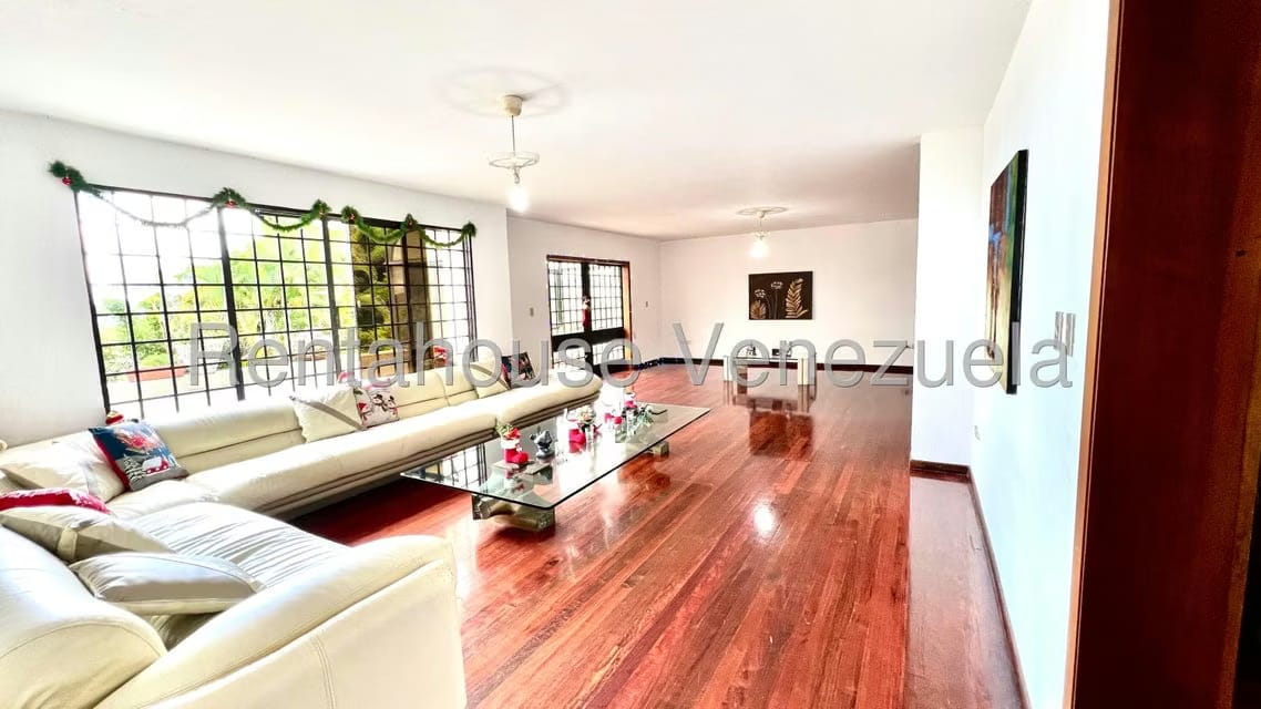 Casa (Multipes Niveles) en Venta en Oripoto, Distrito Metropolitano - 2