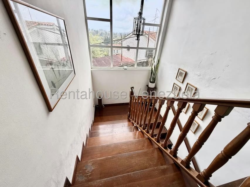 Casa (Multipes Niveles) en Venta en Colinas de San Antonio, Miranda - 36