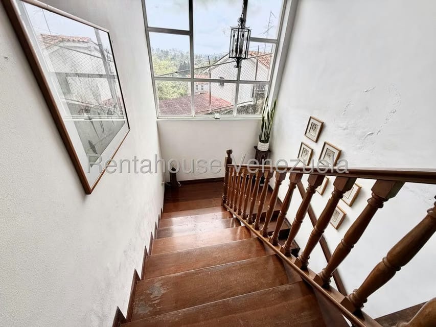Casa (Multipes Niveles) en Venta en Colinas de San Antonio, Miranda - 39