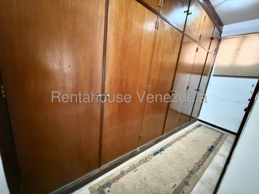 Casa (Multipes Niveles) en Venta en Colinas de San Antonio, Miranda - 46