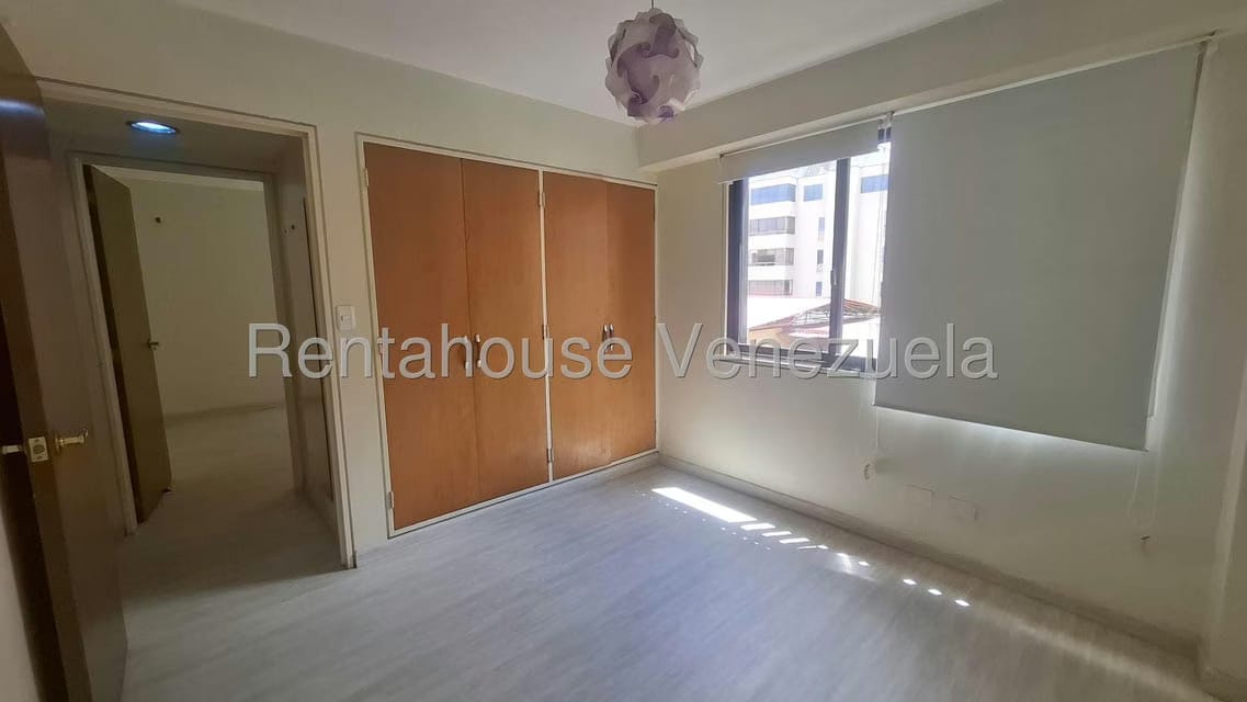 Apartamento (1 Nivel) en Alquiler en Los Samanes, Distrito Metropolitano - 16