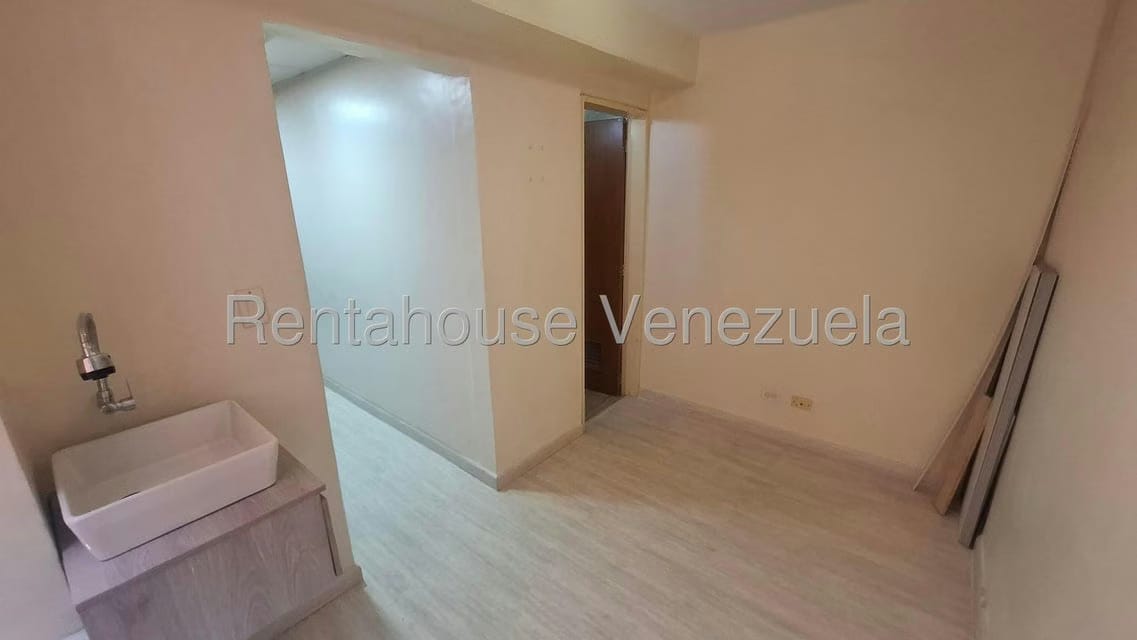 Apartamento (1 Nivel) en Alquiler en Los Samanes, Distrito Metropolitano - 9