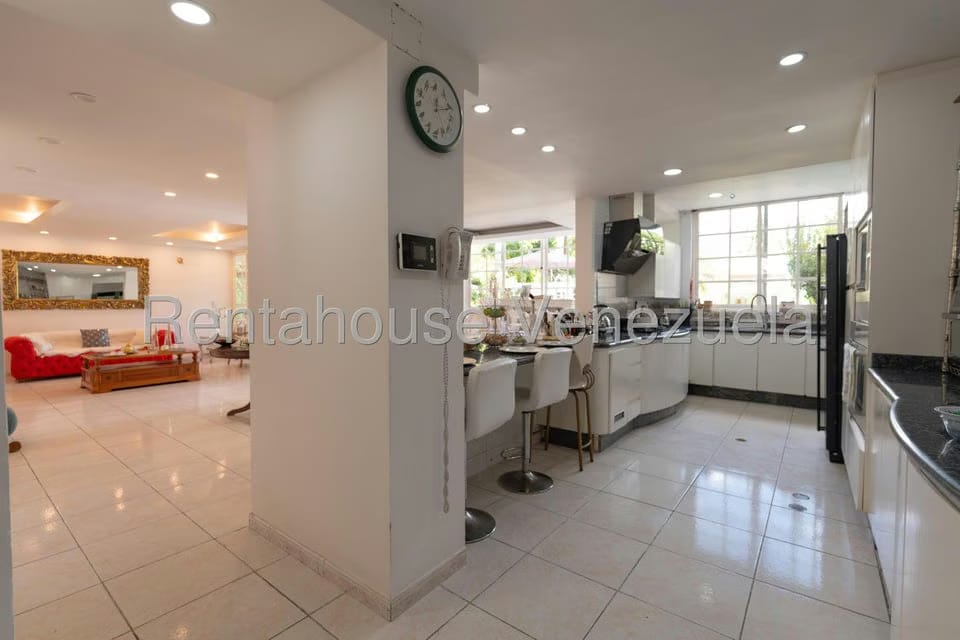 Casa (1 Nivel) en Venta en Colinas de Santa Monica, Distrito Metropolitano - 11