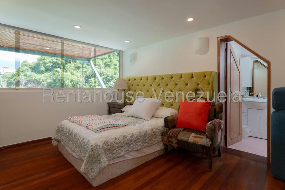 Casa (1 Nivel) en Venta en Colinas de Santa Monica, Distrito Metropolitano - 25