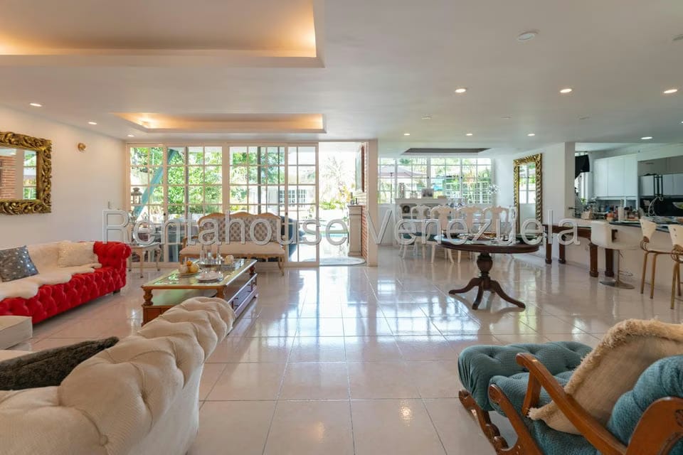 Casa (1 Nivel) en Venta en Colinas de Santa Monica, Distrito Metropolitano - 6