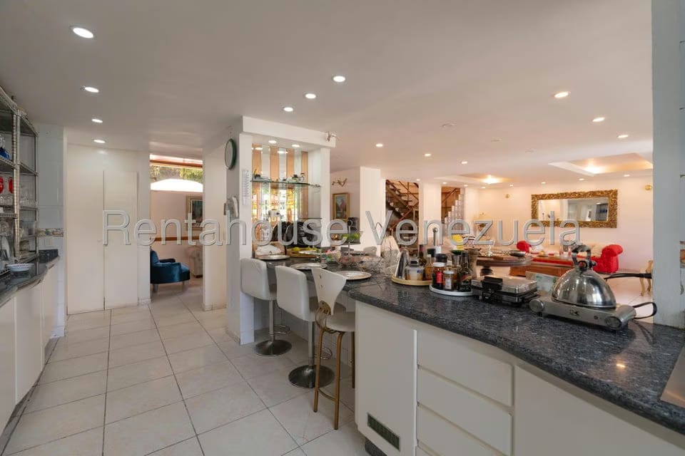 Casa (1 Nivel) en Venta en Colinas de Santa Monica, Distrito Metropolitano - 9
