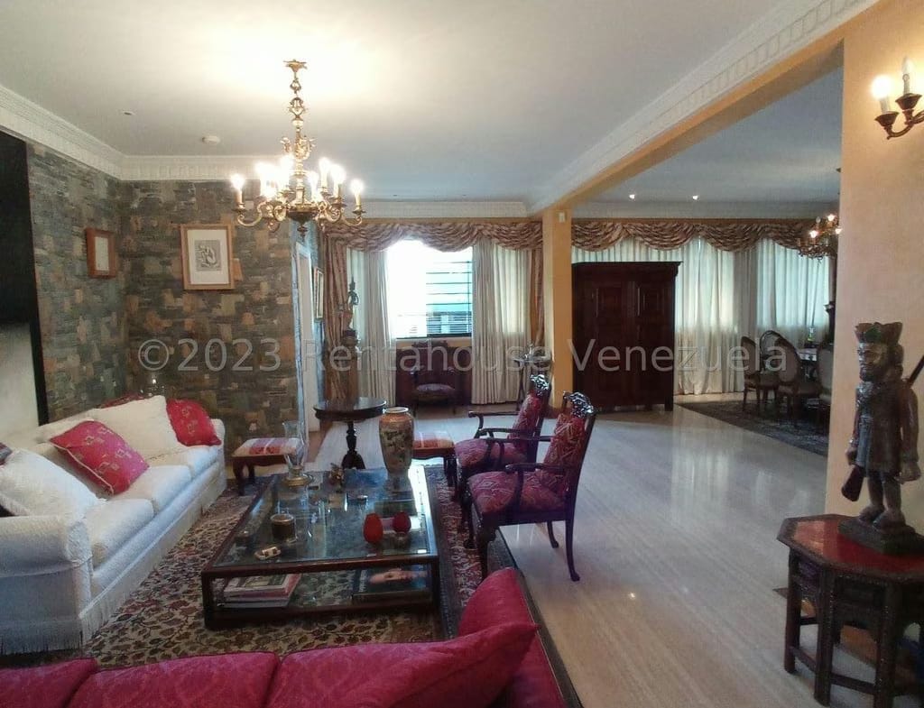 CASA EN VENTA-SELENE MARIN NOBREGA- MLS#23-19663 - 3