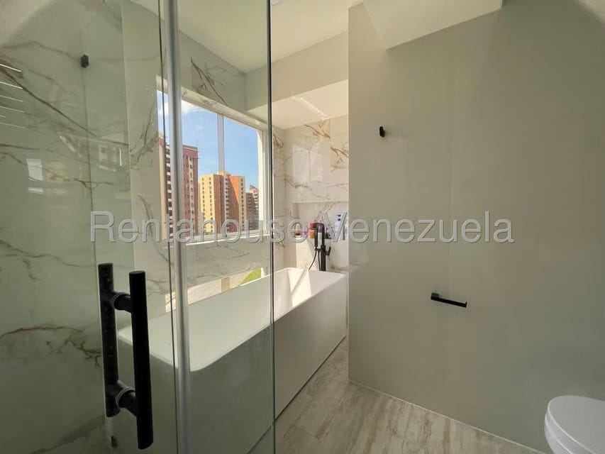 Apartamento (1 Nivel) en Venta en Base Aragua, Aragua - 26