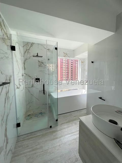 Apartamento (1 Nivel) en Venta en Base Aragua, Aragua - 43