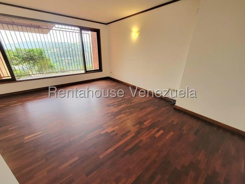 Casa (Multipes Niveles) en Alquiler en Colinas del Tamanaco, Distrito Metropolitano - 12