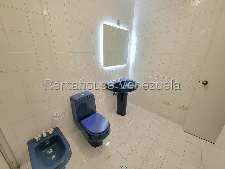 Casa (Multipes Niveles) en Alquiler en Colinas del Tamanaco, Distrito Metropolitano - 28