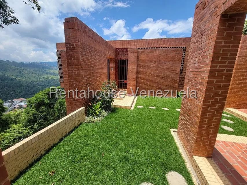 Casa (Multipes Niveles) en Alquiler en Colinas del Tamanaco, Distrito Metropolitano - 39