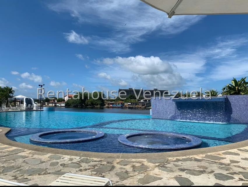 Townhouse (Duplex) en Venta en Puerto Encantado, Miranda - 19