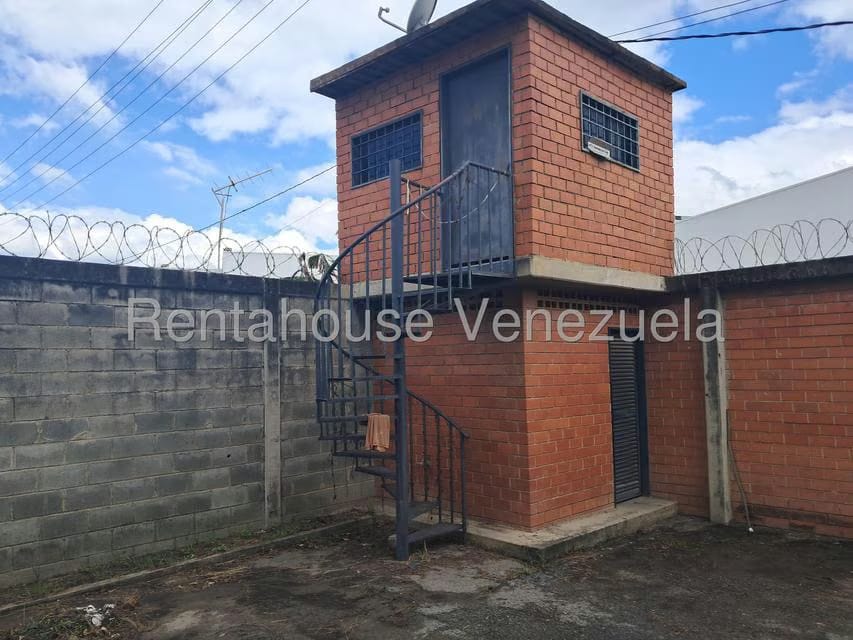 Comercial (Galpon - Deposito) en Venta en Valle Arriba, Miranda - 2