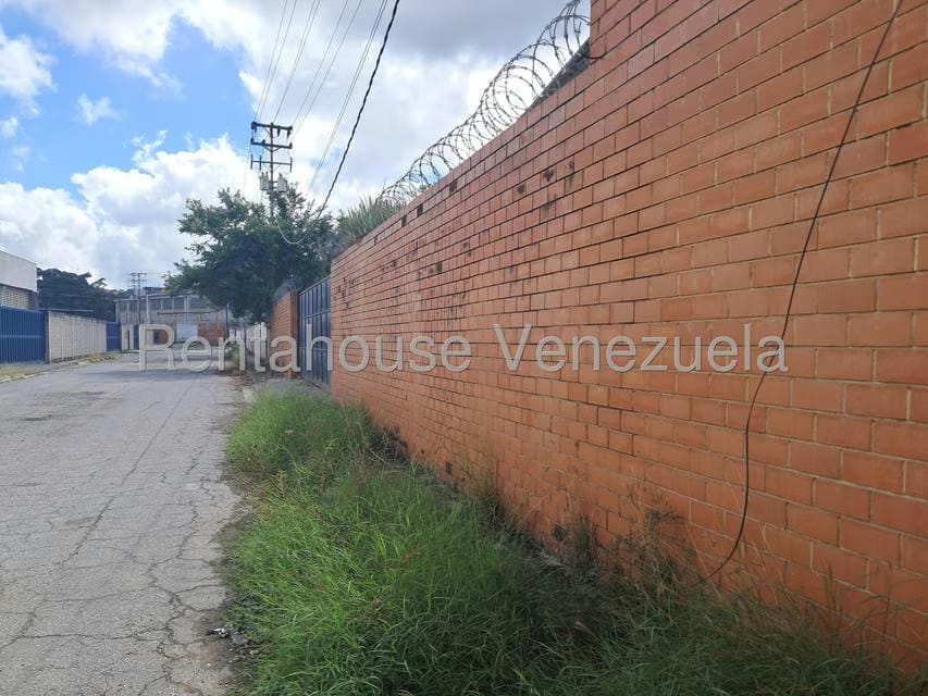 Comercial (Galpon - Deposito) en Venta en Valle Arriba, Miranda - 13