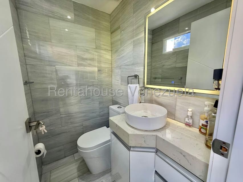 Apartamento (Penthouse) en Venta en Colinas de Bello Monte, Distrito Metropolitano - 15