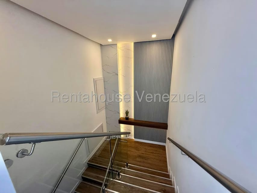 Apartamento (Penthouse) en Venta en Colinas de Bello Monte, Distrito Metropolitano - 32