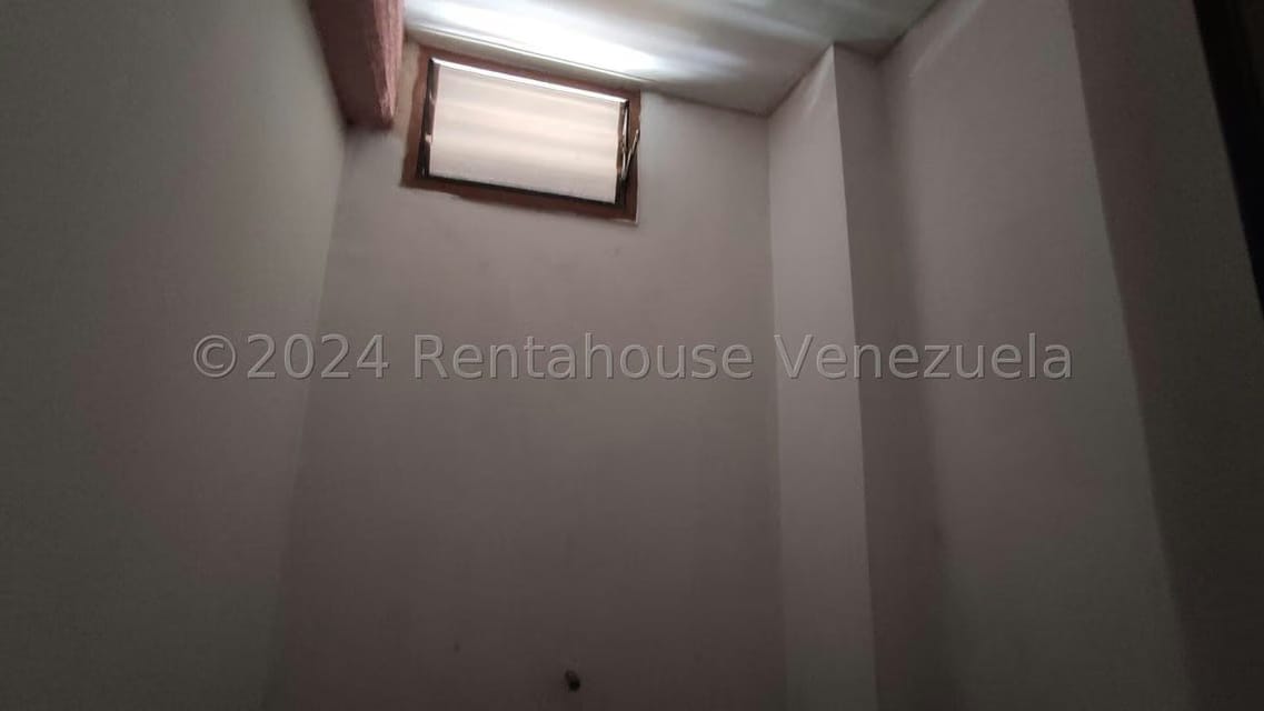 Comercial (Oficina) en Alquiler en Centro, Lara - 24
