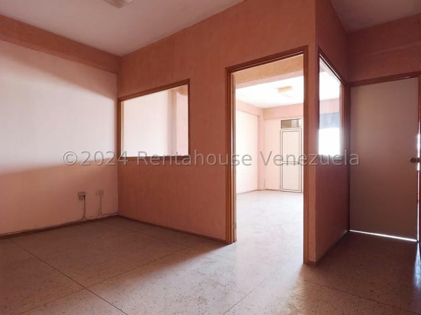 Comercial (Oficina) en Alquiler en Centro, Lara - 7