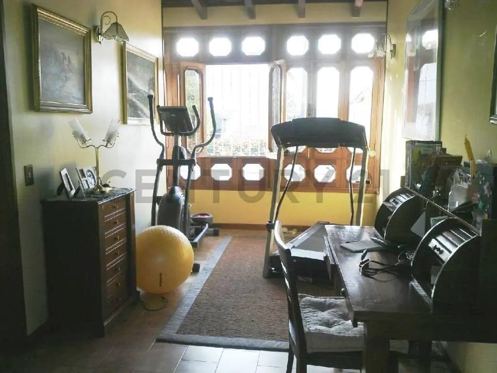 Hermosa Casa de dos niveles de 456mts2 de construcción y 400mts de terr. - 14