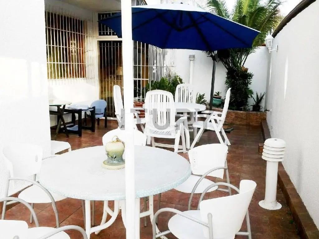 Hermosa Casa de dos niveles de 456mts2 de construcción y 400mts de terr. - 20