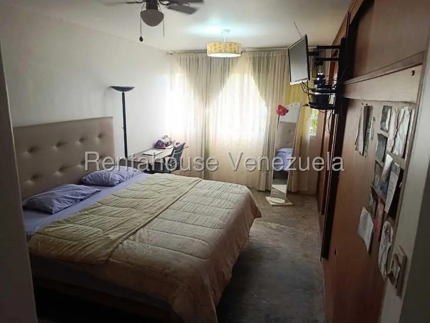Casa (Duplex) en Venta en Las Marias, Distrito Metropolitano - 24