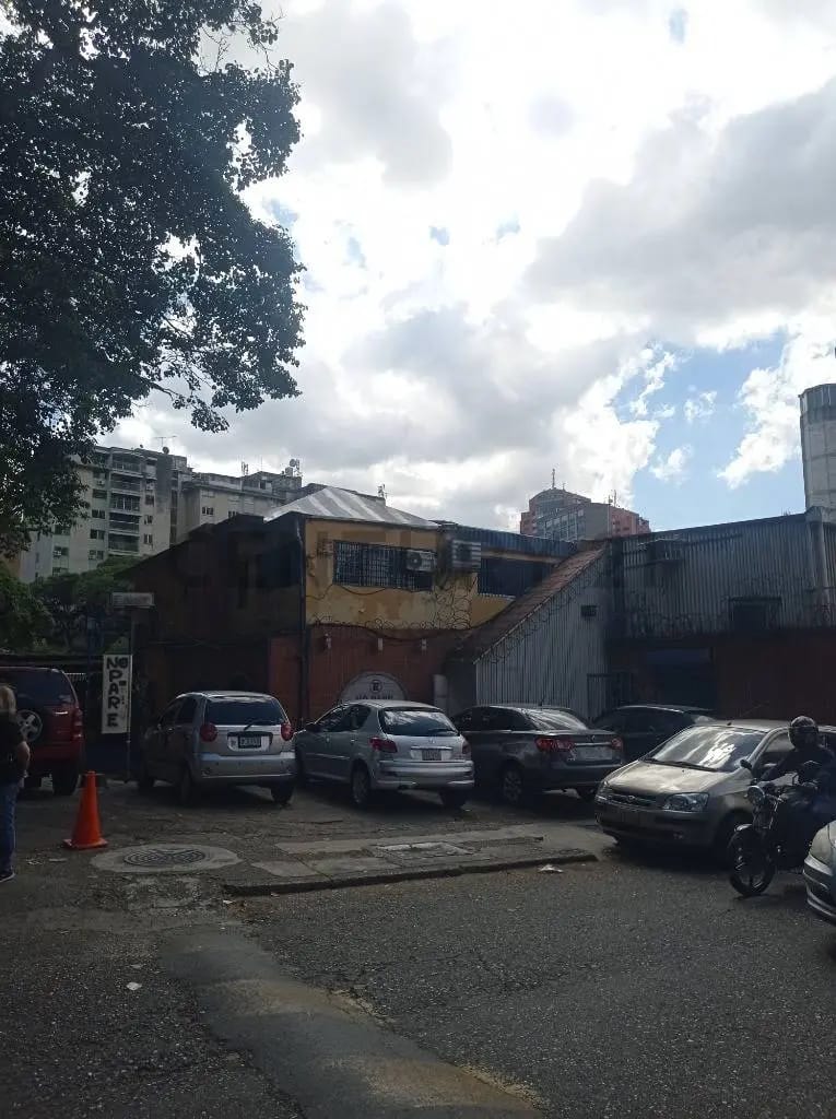 La Florida Casa Residencial y Comercial en Venta